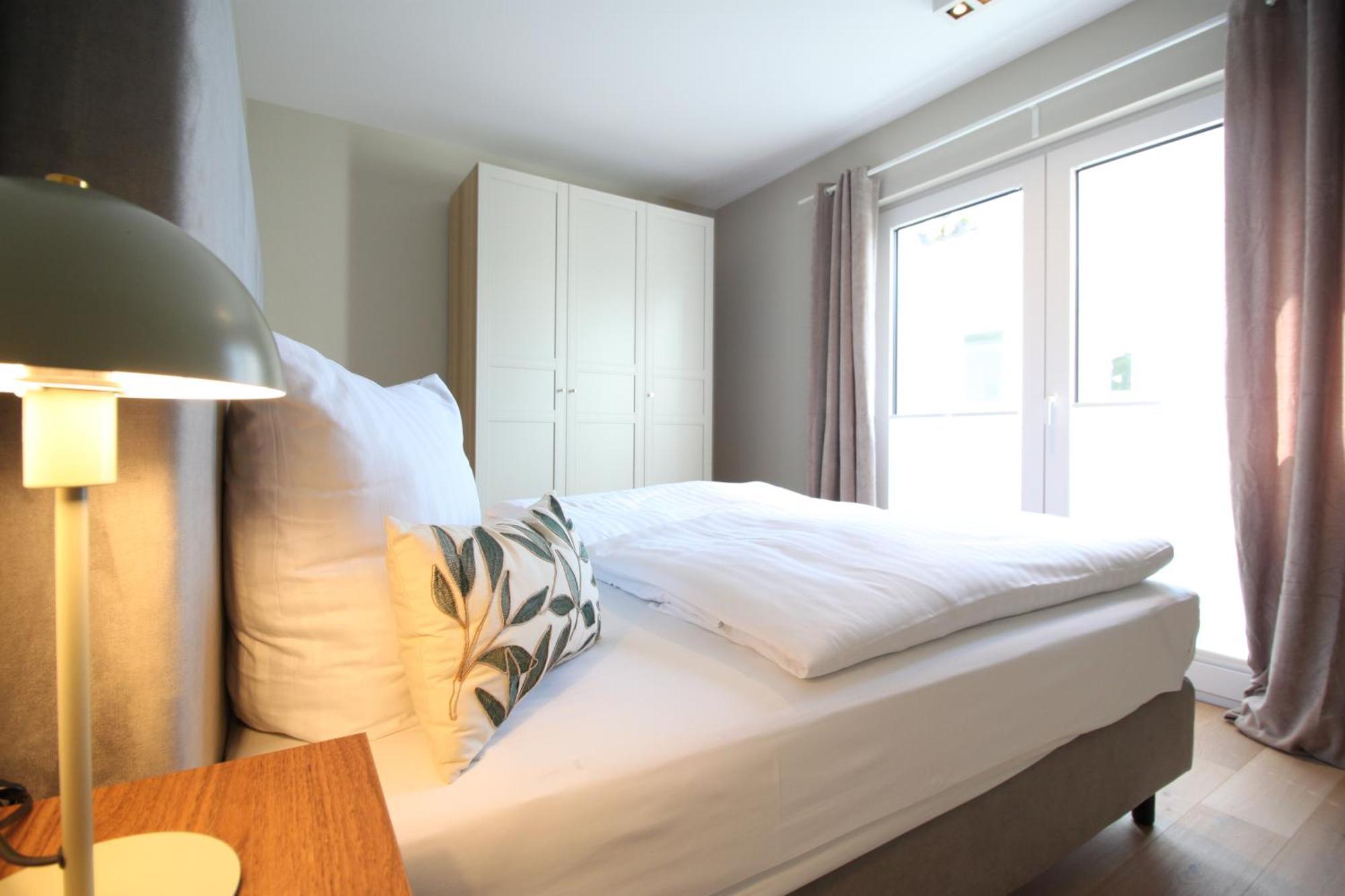Ferienwohnung Strom Acht - Modern Frisch Inkl Stellplatz, Balkon - 200M Zum Alten Strom Rostock Zewnętrze zdjęcie